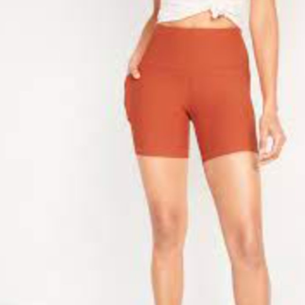 NWT High-Waisted PowerSoft Side-Pocket Biker Shorts